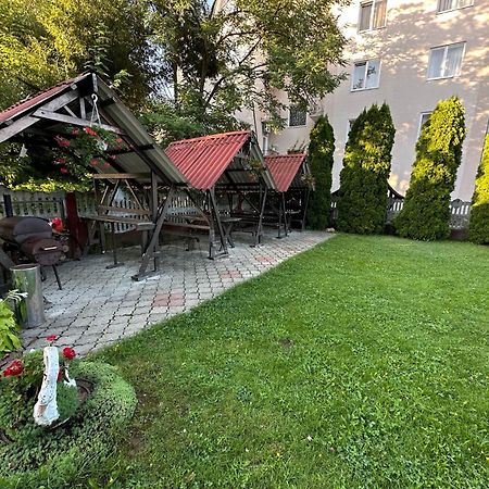 Hotel Сонячна Перлина à Polyana  Extérieur photo