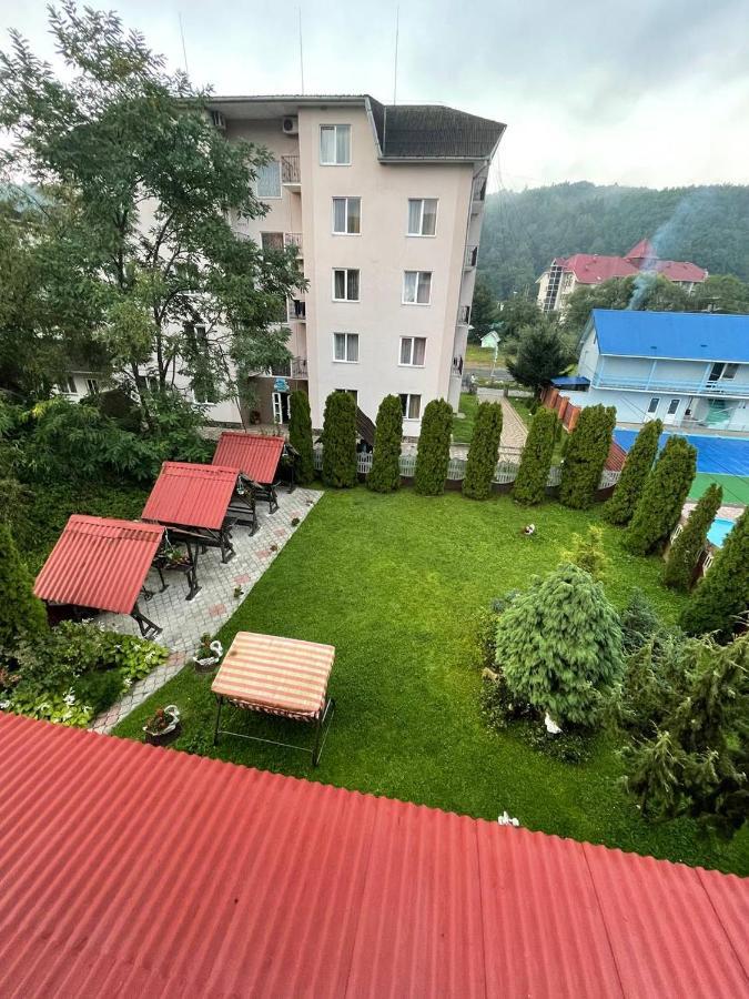 Hotel Сонячна Перлина à Polyana  Extérieur photo