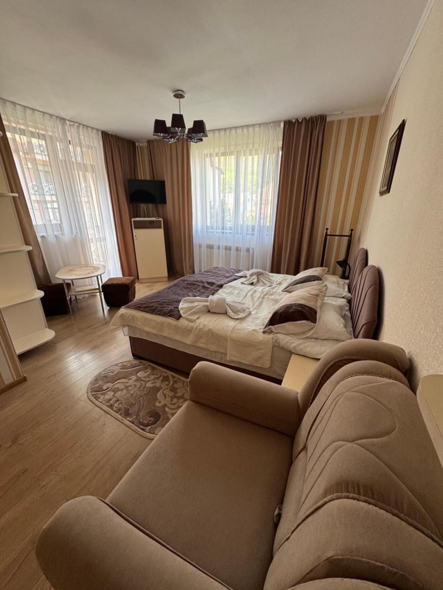 Hotel Сонячна Перлина à Polyana  Extérieur photo